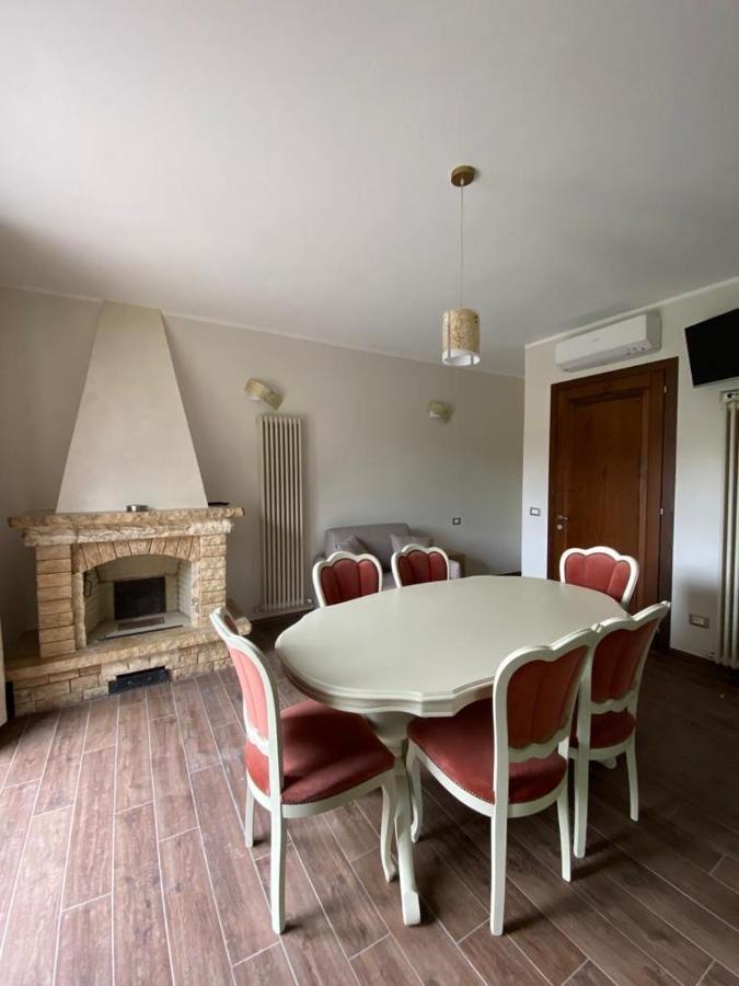 Casa Vacanze La Pineta Montalcino Kültér fotó